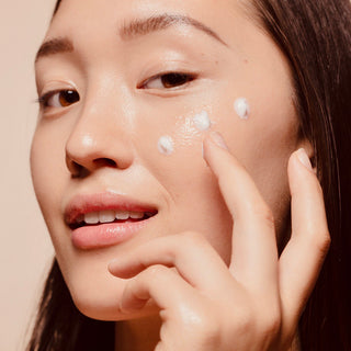 LIGHT UP Skincare Sunscreen